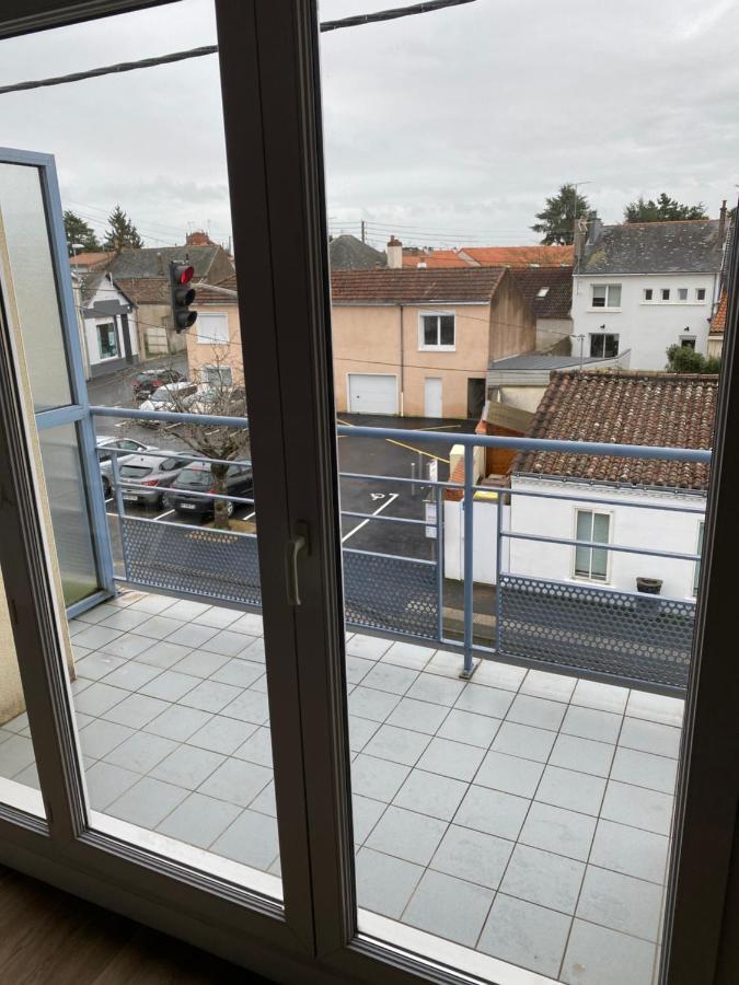 Sacre Coeur - Duplex Avec Balcon - 4 Pers Apartment Cholet Exterior foto