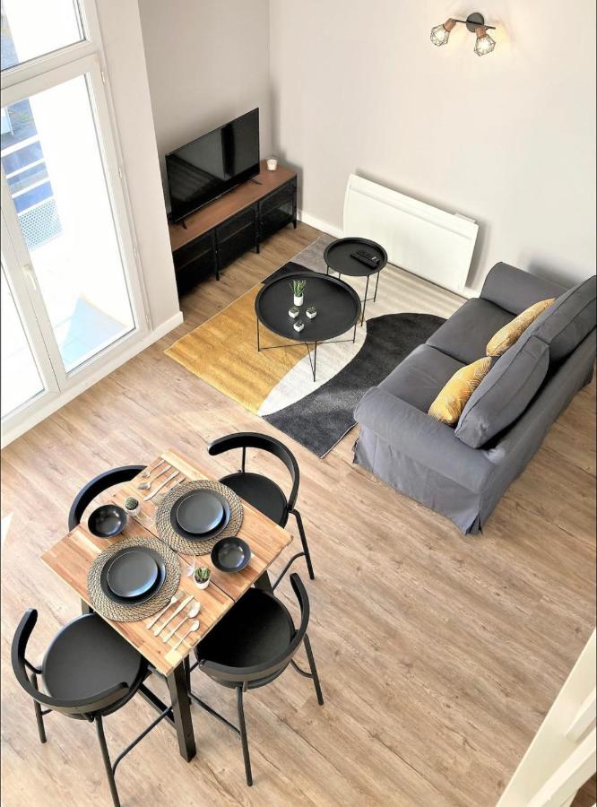 Sacre Coeur - Duplex Avec Balcon - 4 Pers Apartment Cholet Exterior foto